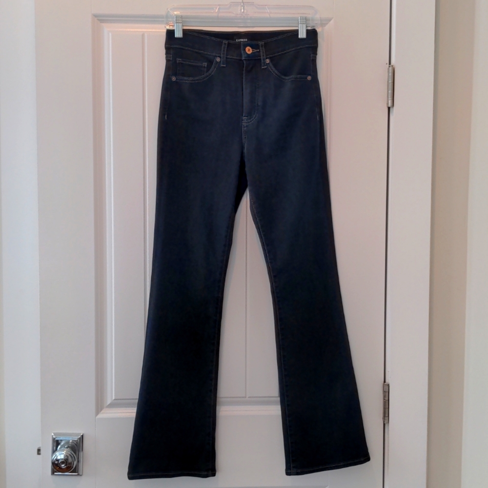 Express Dark Wash High Rise Bootcut Jeans Size 2 SHORT